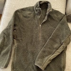 Lululemon Men's olive green pullover sweatshirt